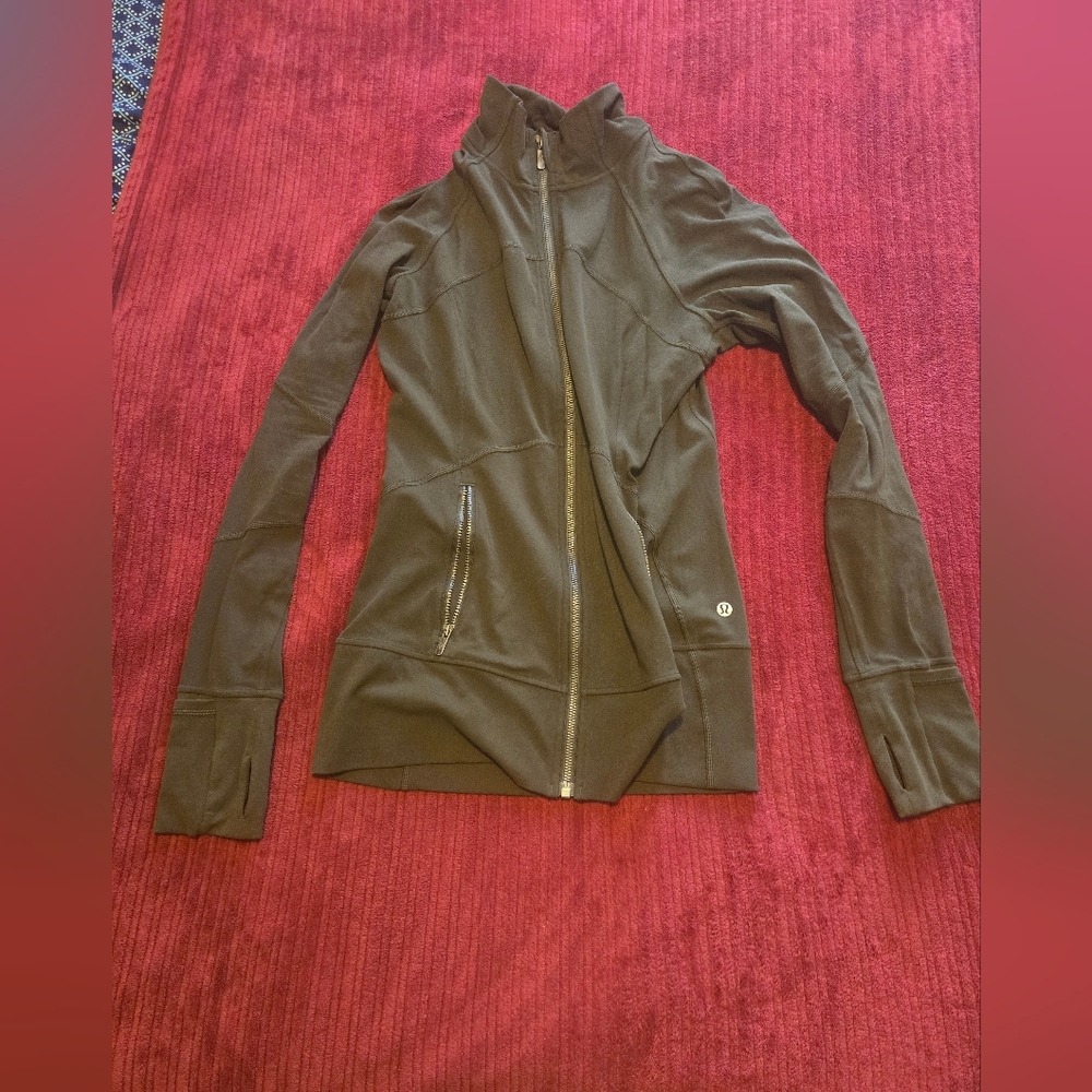 Lululemon Jacket 8 Olive Green EUC